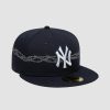 Casquette 59FIFTY Fitted New York Yankees MLB Icon Bleu marine avec logo brodé et motif barbelés